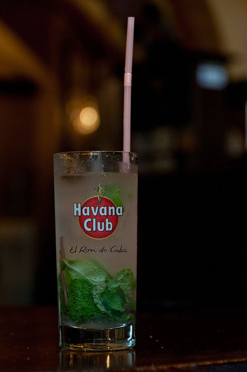 einen letzten Mojito in Havanna