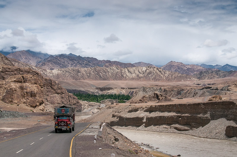 Straße durch das Industal