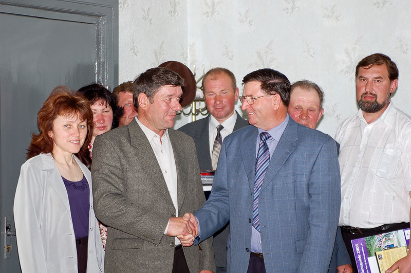 Spendenübergabe an Bürgermeister von Gorbov, 2007