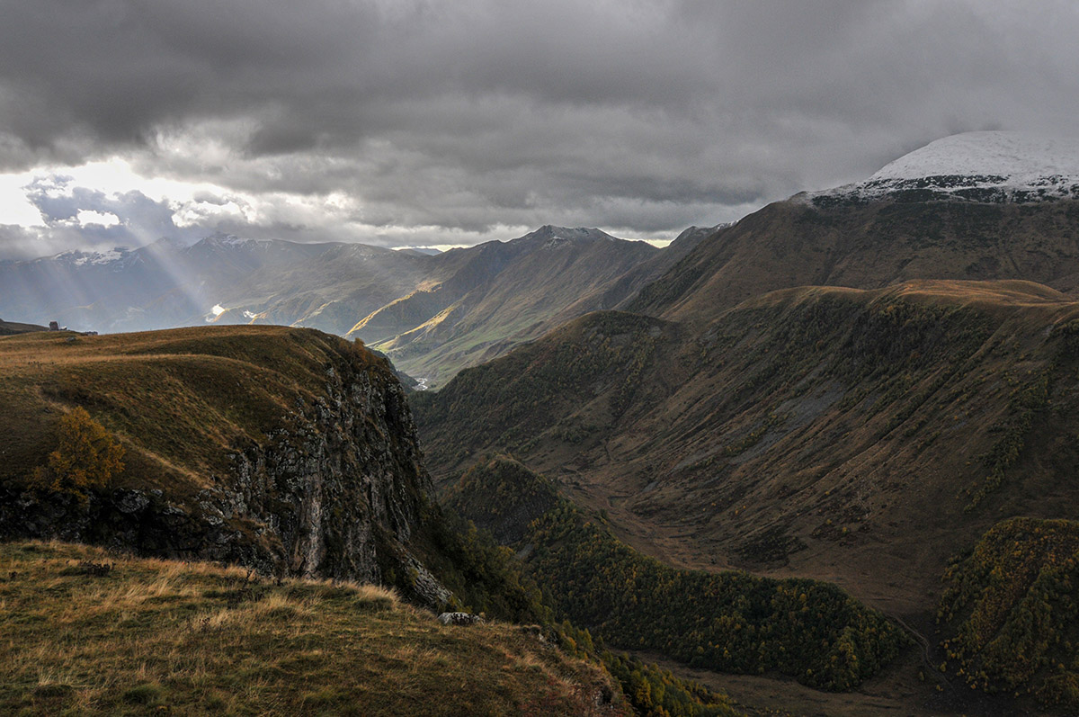 Pass zwischen Gudauri und Kasbegi im Hohen Kaukasus
