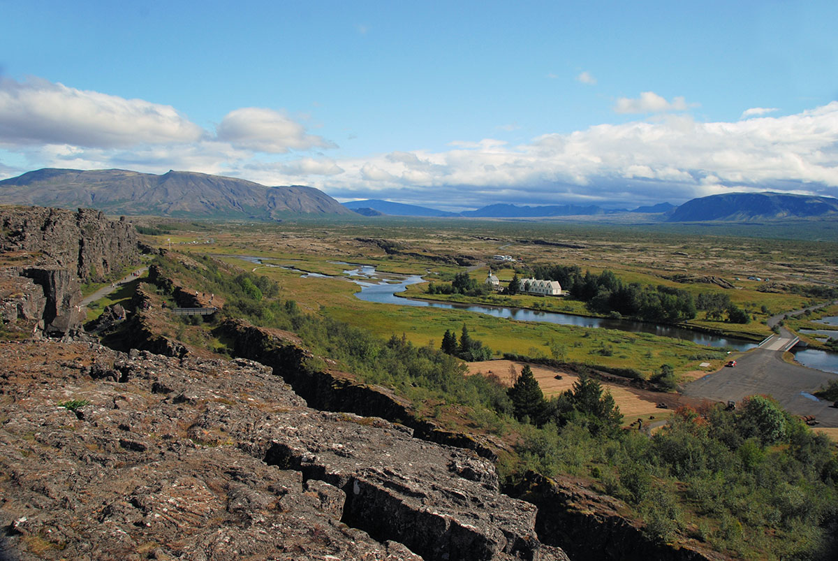 Thingvellir - Hier wurde bereits um 930 die gesetzgebende Versammlung Alping abgehalten, eines der ältesten Parlamente der Welt