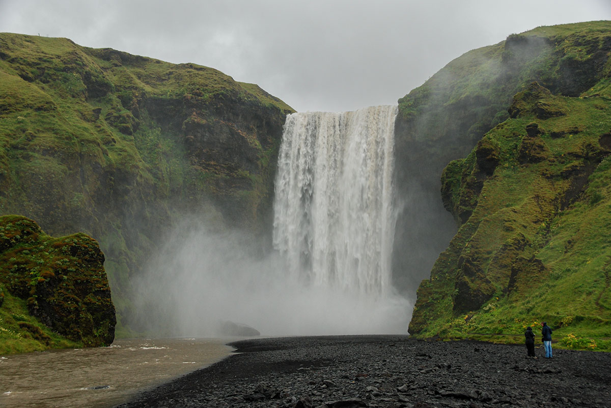 Skogafoss, 60m hoch, 25 m breit