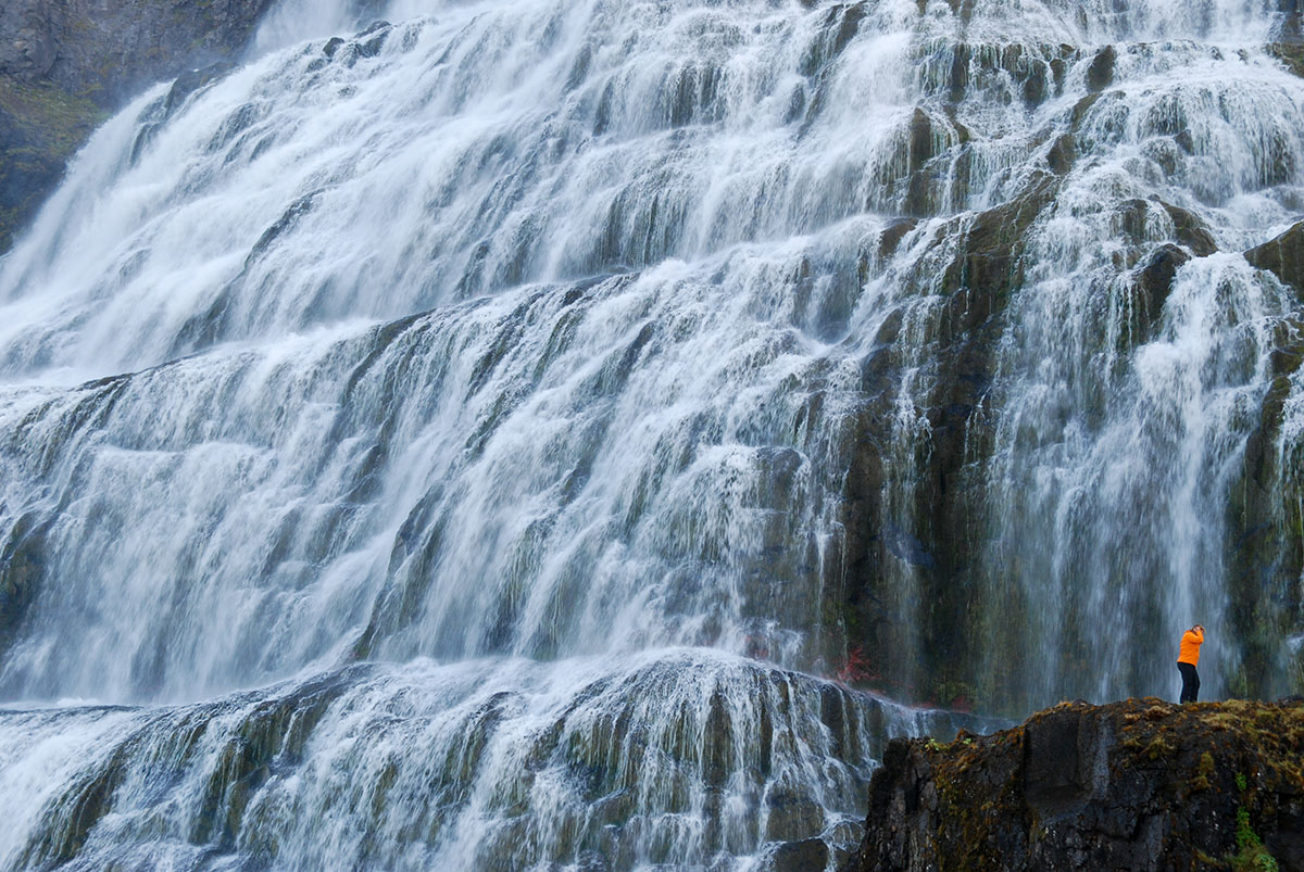 der breit gefächerte Dynjandifoss