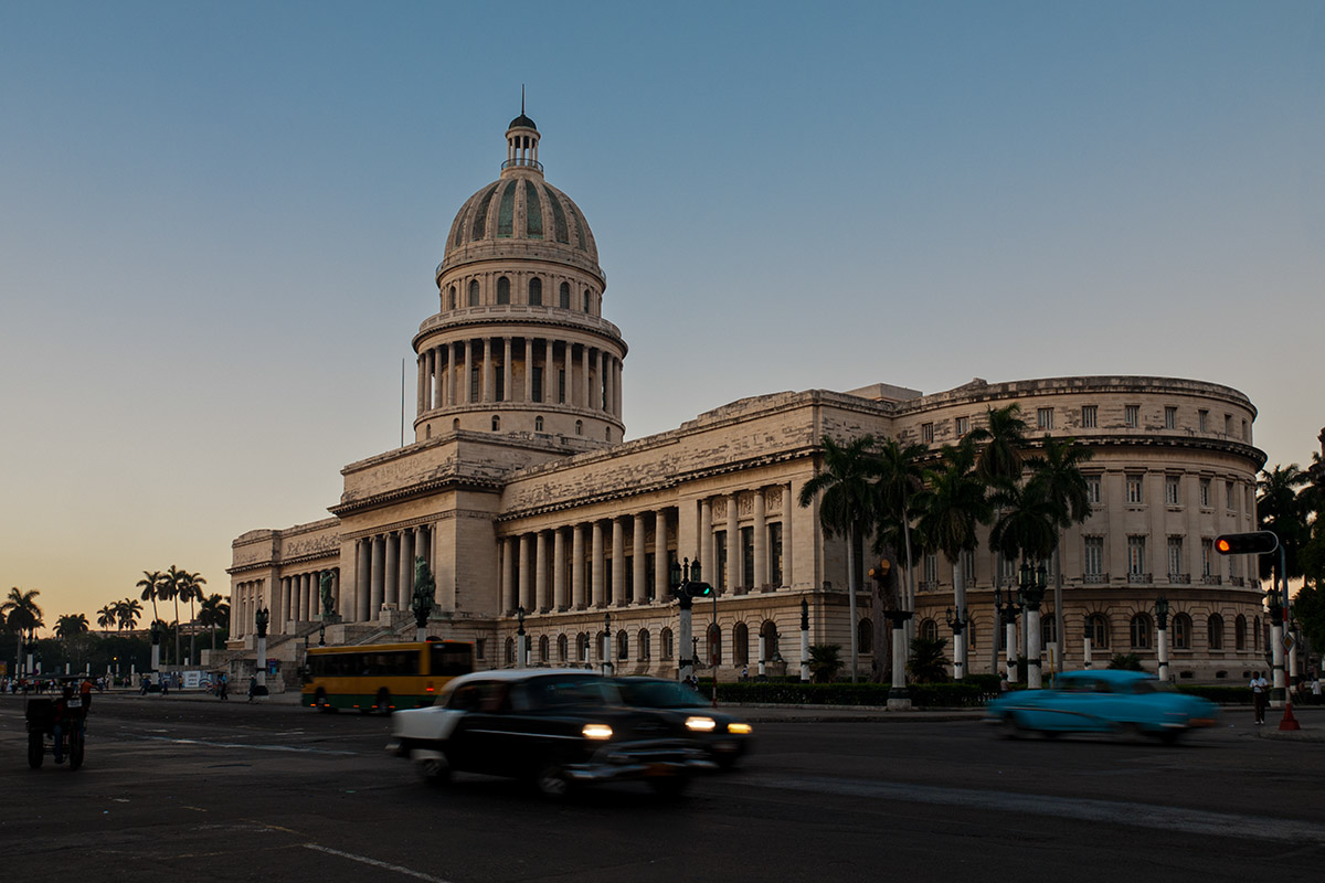 Capitolio - eines der imposantesten Gebäude Lateinamerikas im ersten Morgenlicht