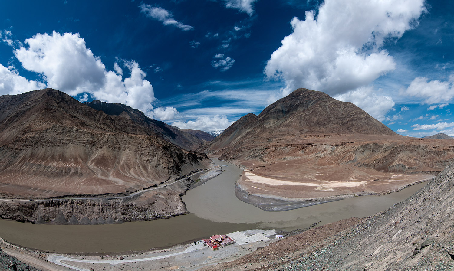 der Zusammenfluss des Indus und des Zanskar