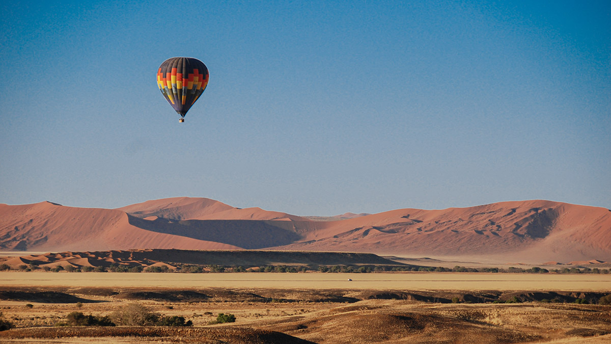 Sonnenaufgang über der Namib