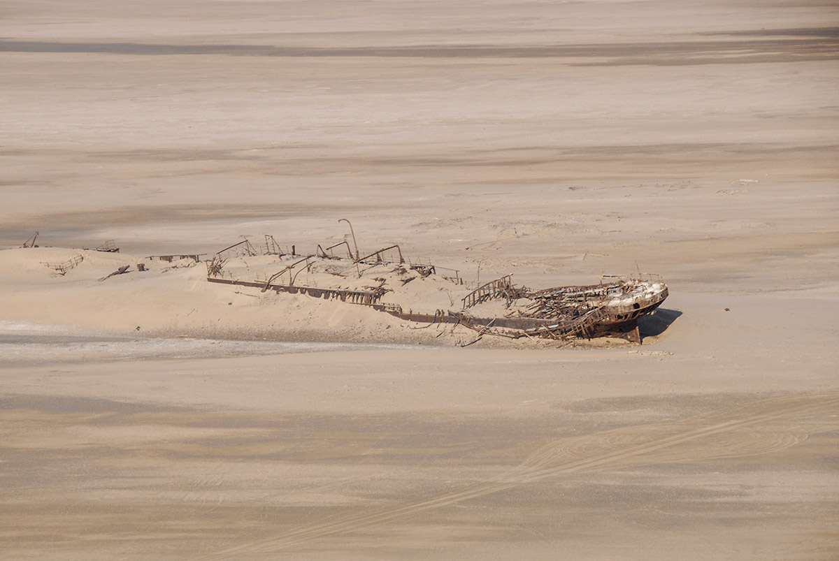 Skelettküste, gestrandetes Schiff