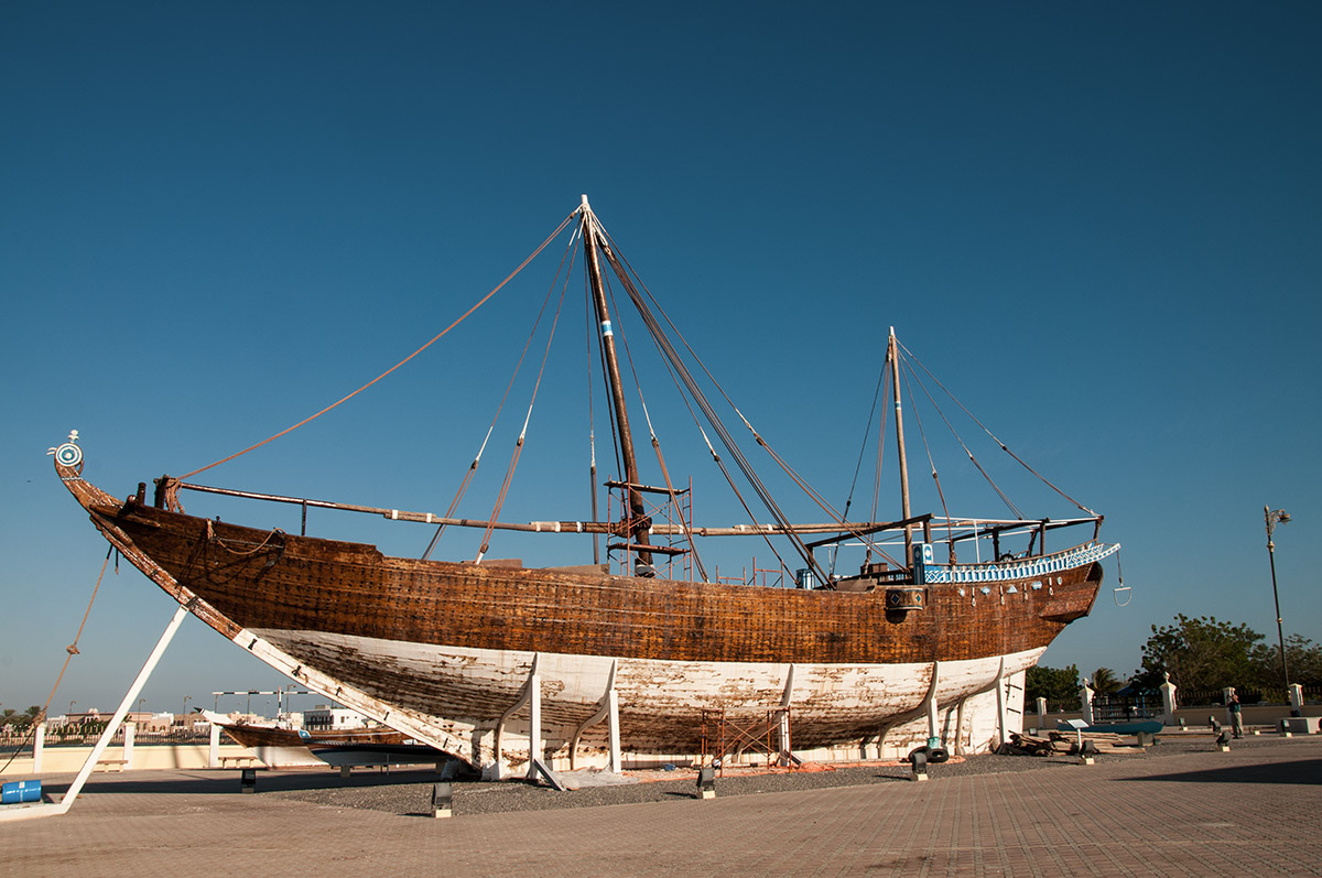 historische Dhau in Sur