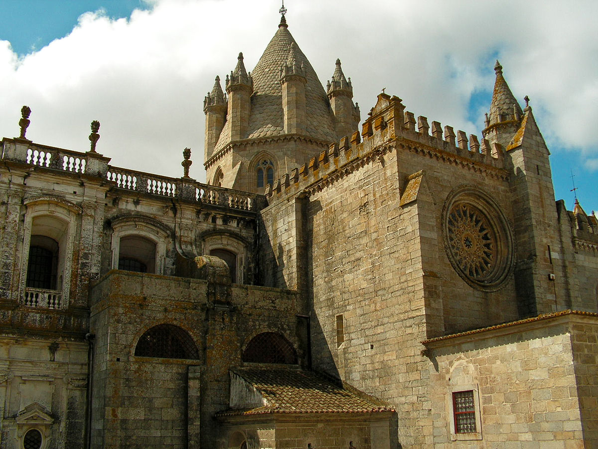 Evora