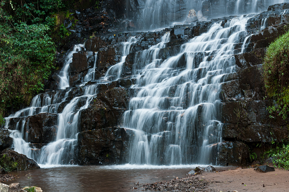 Karera-Falls